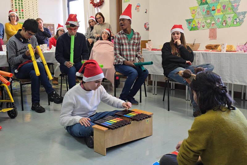 241223_APCC_Noticias_FestaNatalLarApoio_03
