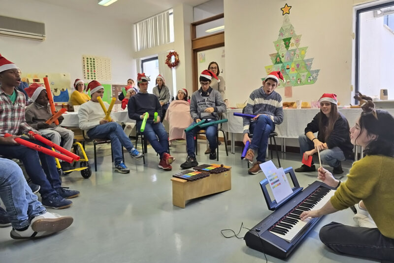 241223_APCC_Noticias_FestaNatalLarApoio_04